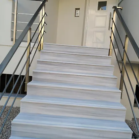 My In Ialyssos Апартаменты *